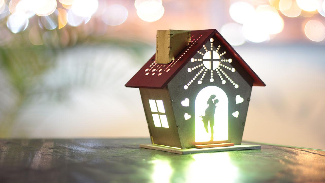 Farol Casita Romántica