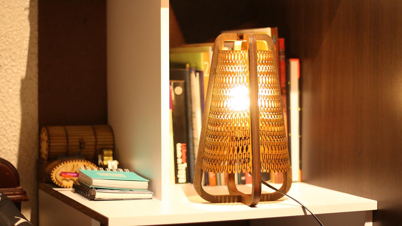 Lámpara de Mesa Personalizable